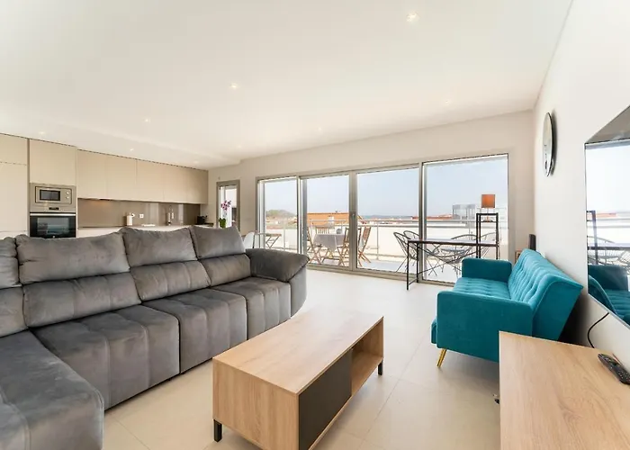 T2 Elia نازاريه